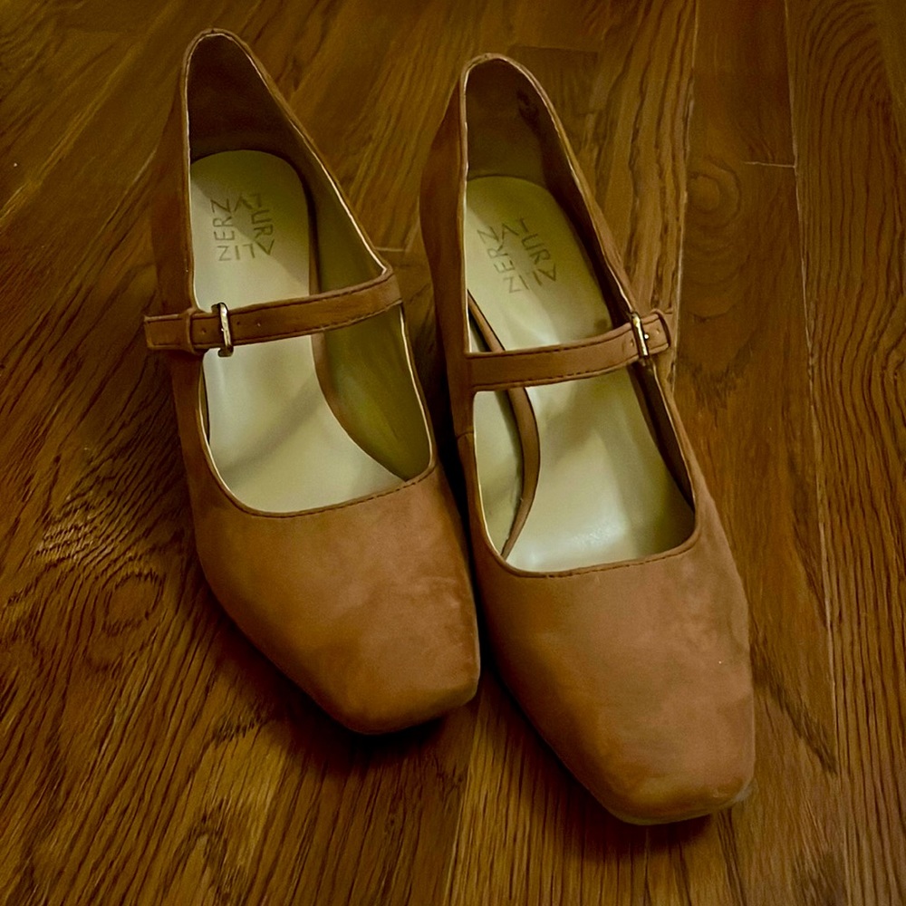Square-toe Suede Mary Jane Heels